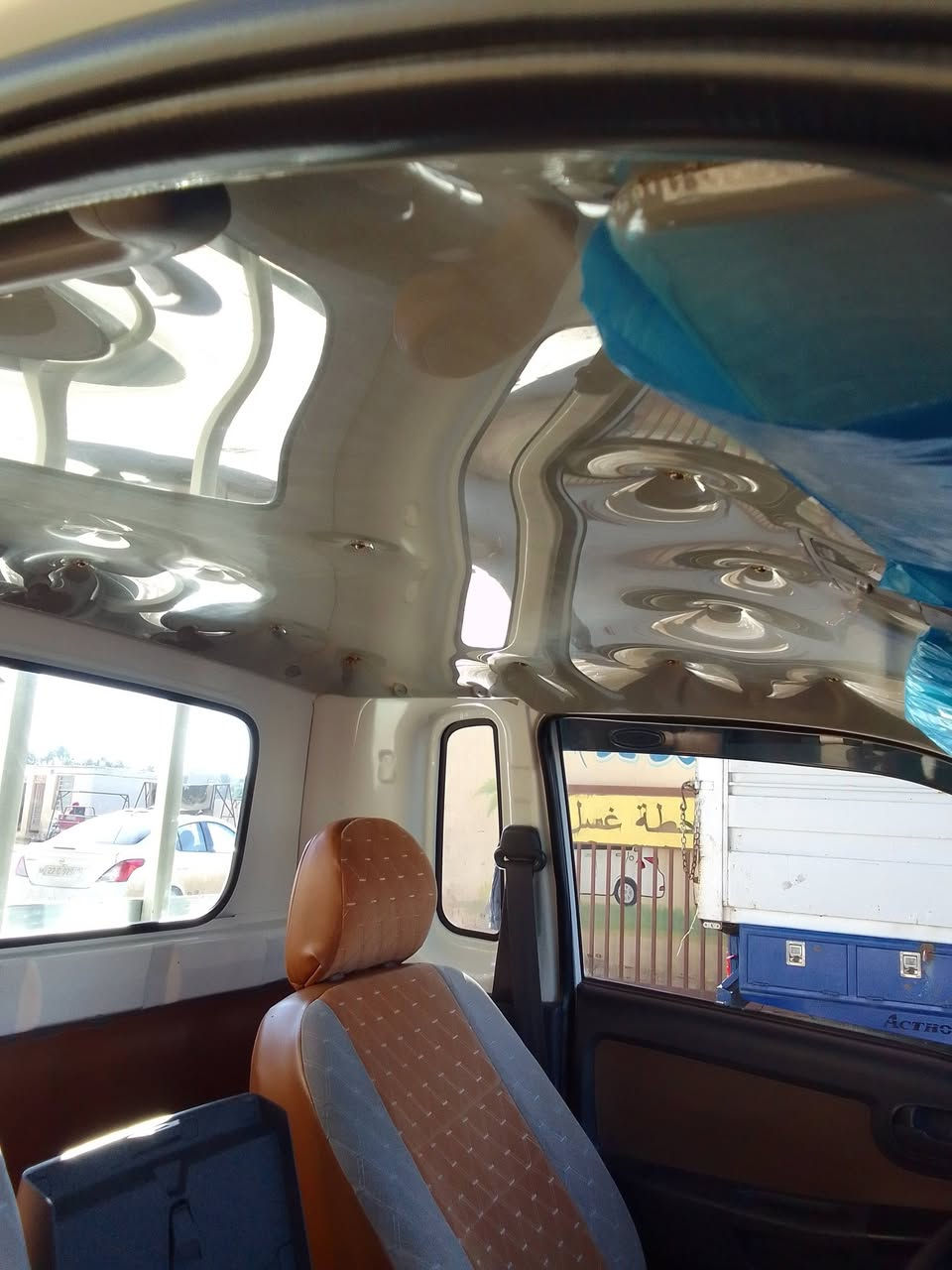 سلام عليكم كيا مفتوح موديل 20كفاله عامه سونارها وياها كير مكينه حداديه رقم نكليزي طشت جديد منضومه زنون السنويه لل30 بسمي بيع مباشر مصفره من كلشهي هزه جديده ماصارها سبوع السعر 135 واليدور جوه 30 لايتعب نفسه رقم موبايل *********** سياره نضافه خير من الله وبالعافيه على الياخذها
