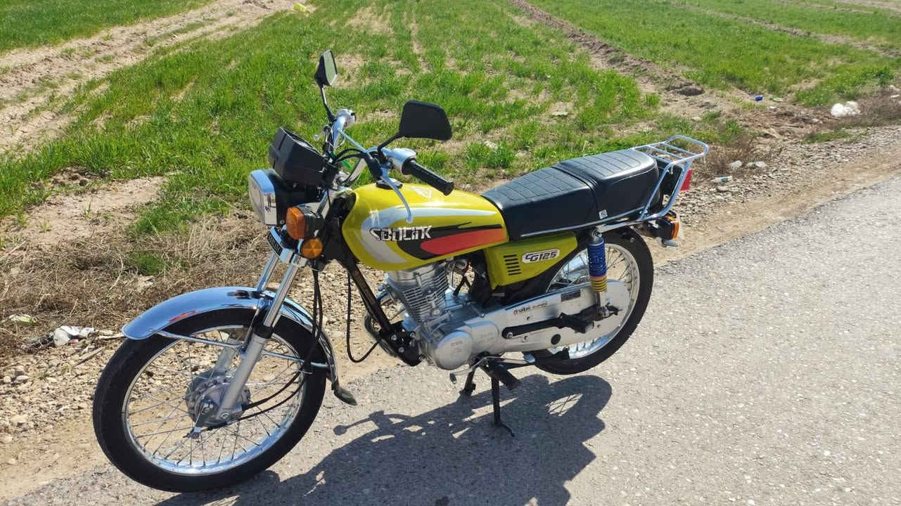 سلام عليكم دراجه مكفوله اوراق اصولي موديل 25دراجه مامشيه بلادي المكان بغداد جسر ديالى الجديد السعر 750وبيه مجال قليل هذا رقمي ***********
