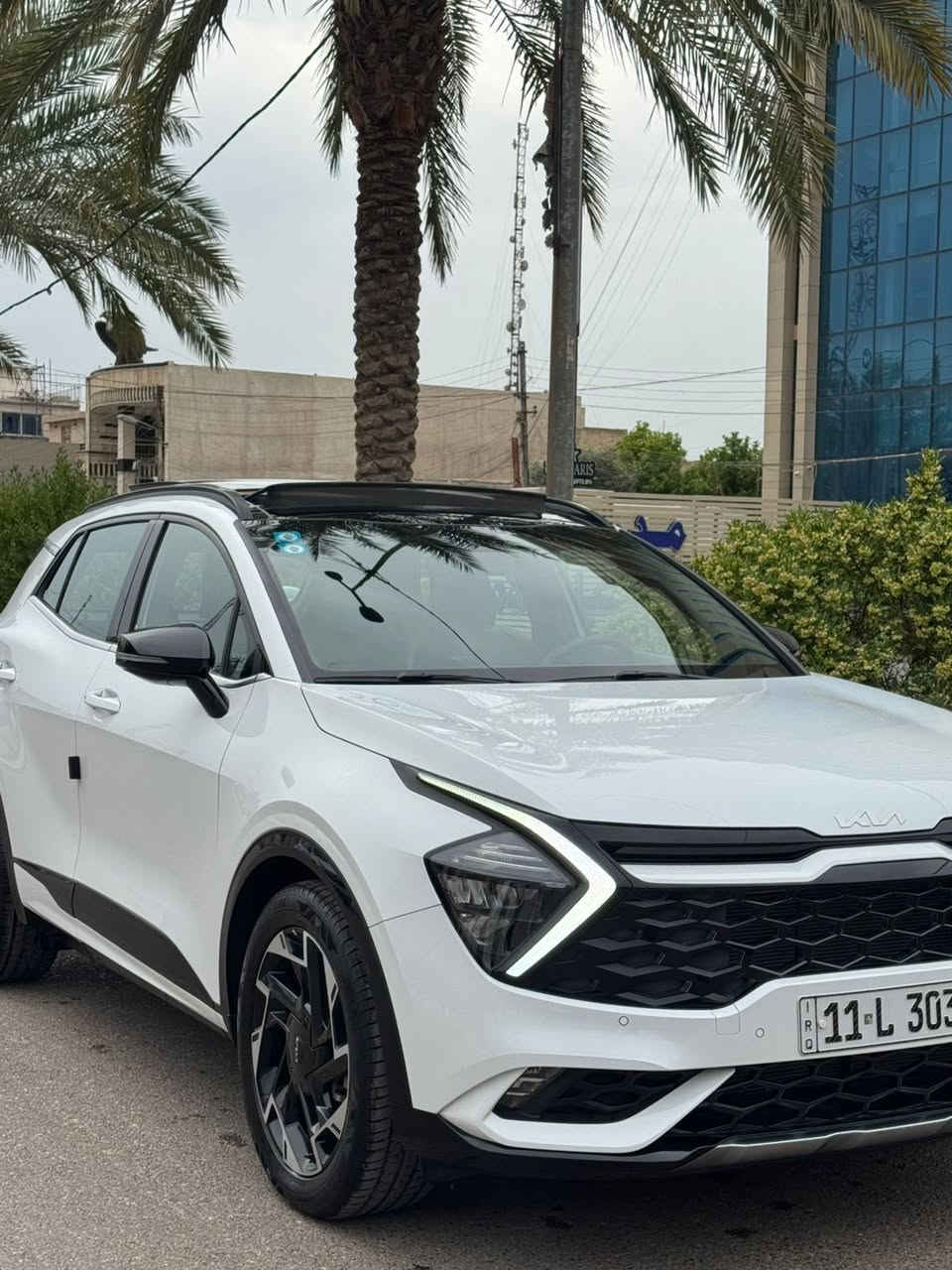 سلام عليكم للبيع كيا سبورتج 2024 gt Line فول 1/1 رقم بغداد الجديد ماشية 16 الف سيارة مكفولة كفالة عامة ضمان شركة للاتصال ***********
