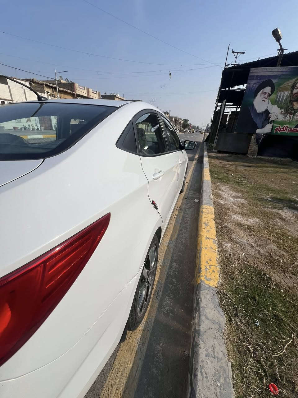 السلام عليكم اكسنت2018 مكينة1600 خليجي رقم بغداد الجديد ماشية32الف فقط محرك كير صدر تبريد وضع الشركة اي صيانة مداخلة تحكمات سلايت كامرة شاشة سيارة كاملة من كلشي وكلشي بلادي بيها فقط تبديل دعامية امامية اثر كسر ورصعات مسحوبات بي دي ار سونار مرفق سعرها 130 وبيها مجال  مكاني بغداد الرصافة شباب ذاكر كلشي لتكلي شبيها مبيها***********
