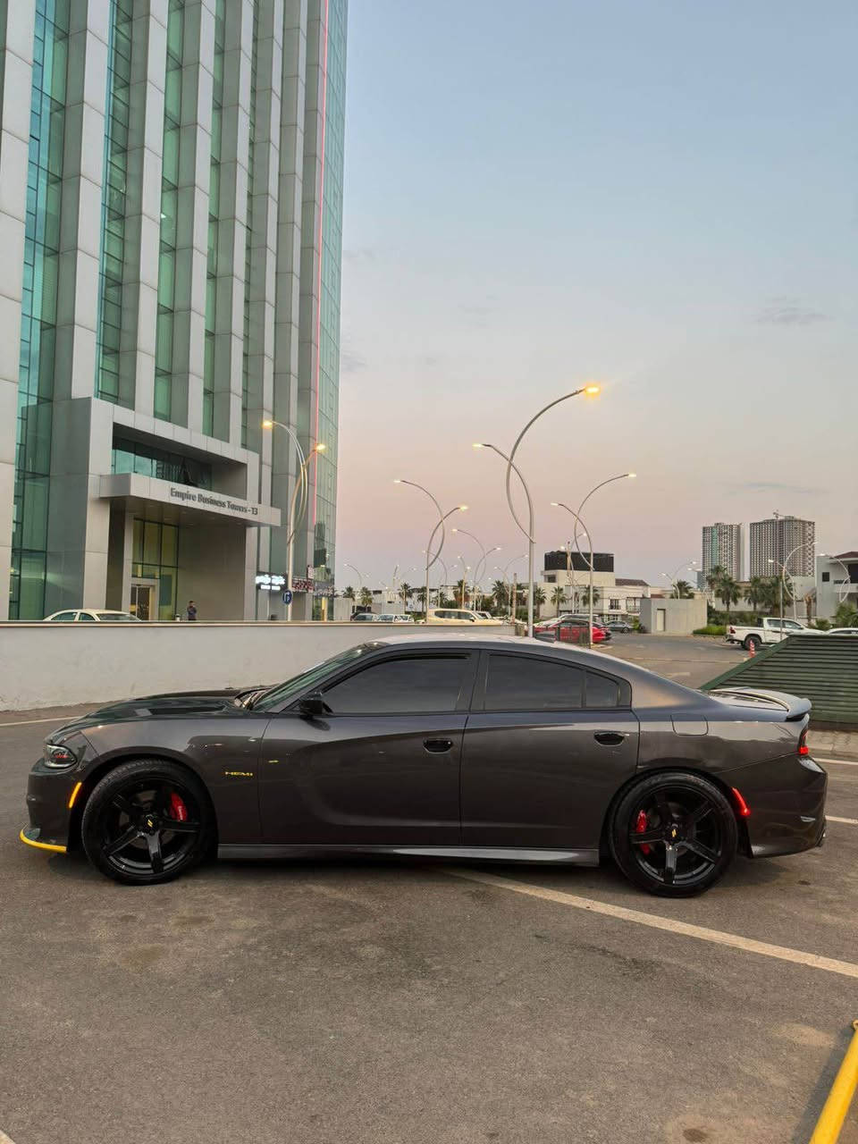 Dodge charger 
Model 2022
RT V8 5700
Plate /Erbil 
Super track pack
56 miles
حادث بدون إيرباك
بجم كبس كلشي بلادي 
ويل حجم 20 
تخم تاير جديد 
سيارة جاهزة من كلشي 
مكان السيارة /بغداد او فلوجة
***********
السعر 197 ورقة بغداد, العراق
