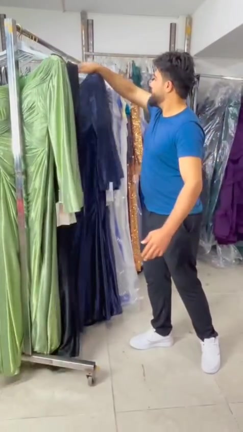 ✨️شروة فساتين سهرة150قطعه️ السعر مناسب👇علوتس 
🌟للحجز والاستفسار على الوتس👇
+905377654036


**إذا كنت صاحب هذا الإعلان وتريد حذفه لأي سبب، رجاءا أرسل رسالة إلى الدعم الفني**