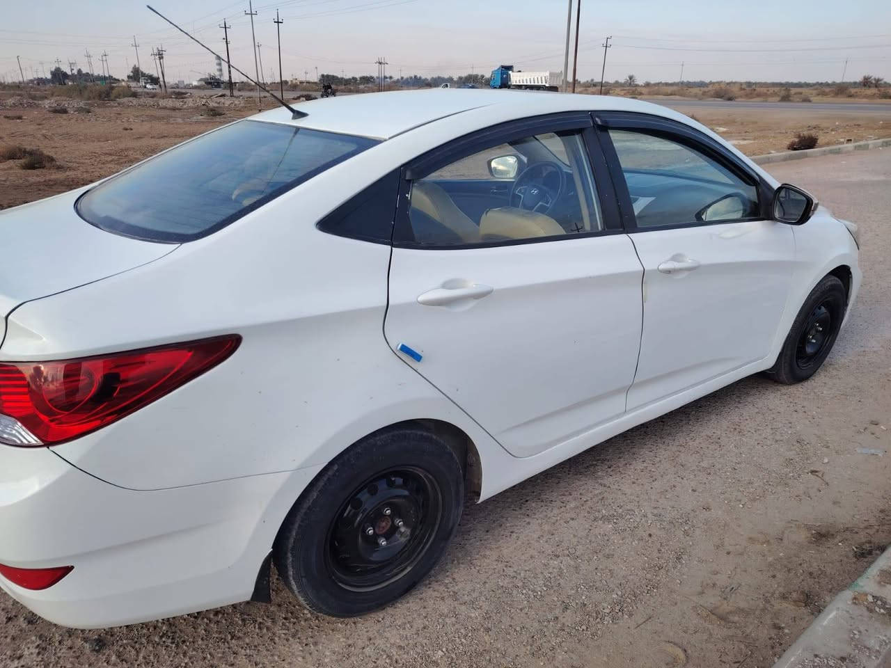 سلام عليكم للبيع اكسنت موديل 2015اوتماتيك خليجي مكينه 1600 سياره فول موصفات  مكفوله كفاله عامه  عده بنيد مبدل  مكينه وكير مكفولات سياره جهازه  حداديه جدد كهربائيات كله شغاله تبريد ثلج تخم تاير جدد سياره جاهزه  سنويه 2026مشروع وطني سعر 82وبيه مجال مكاني ميسان العماره رقم***********
