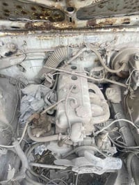 كير محرك كرونه 80 كير وتو ماتيك أصلي مع اكسل   سياره متروكه من مده طوي...