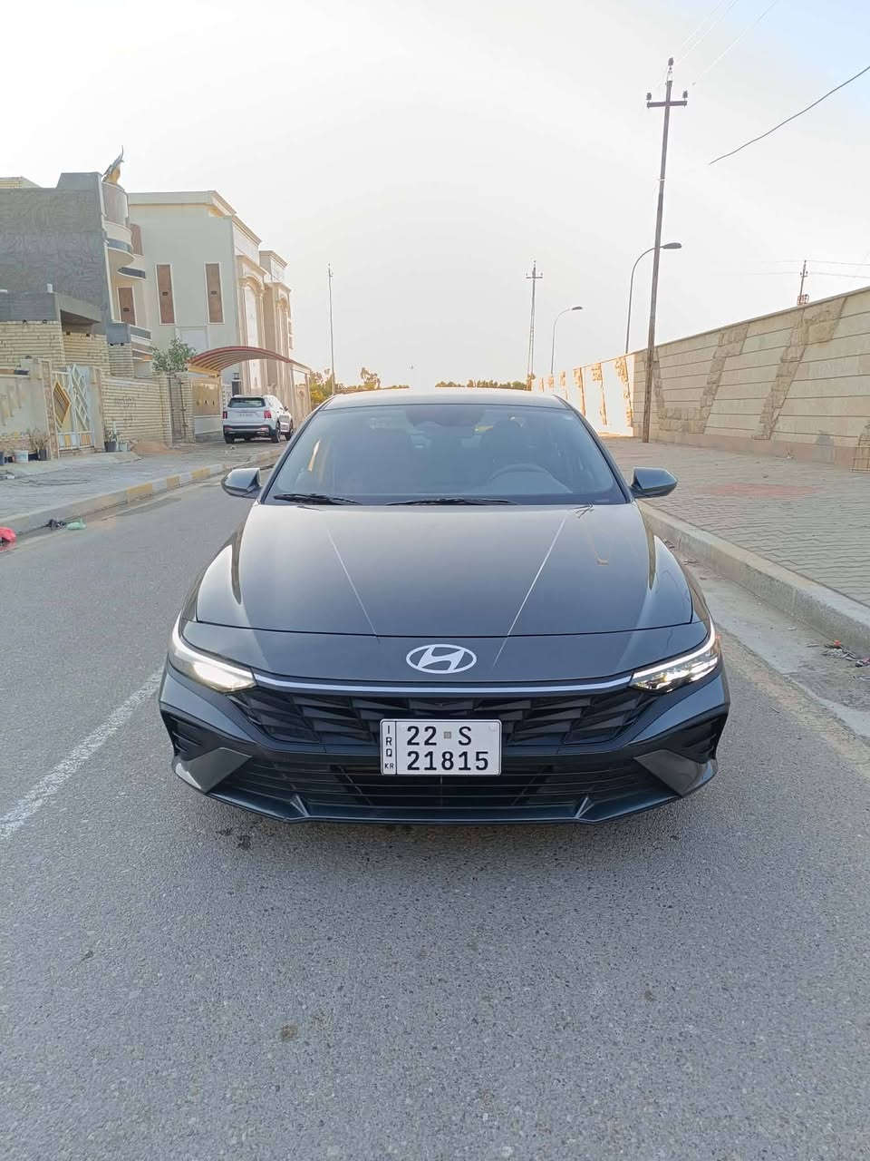 السلام عليكم
هونداي النترا للبيع موديل 24 رقم اربيل الجديد 
دخول جديد البارحه اترقمت حادث السياره قبق الصندوق صبغ فقط بجم كبس بدون ارباك  بدون دواخل 
المواصفات 
شاشه الكتروني 
لد نهاري + لايت زنون 
فول تحكم استيرن
ثلاث انظمه قياده
رادار امامي 
ويل كب توقف ذاتي عنده الاقتراب 
محرك 2000 دوش بانزين فقط
وباقي المواصفات المعروفه 
مكان السياره
الهاتف ***********/***********
