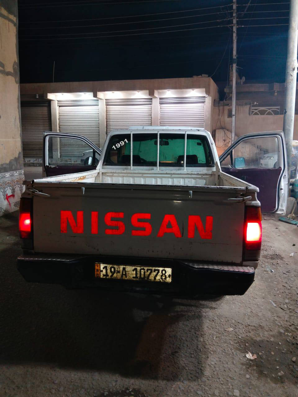 السلام عليكم/بيكم نيسان تك قماره موديل 1991
رقم كربلاء حمل سنويه لغايه 2030 رقم جديد هزه جديده
السياره كهربائيات شغاله كلشي شغال 
مكينه نيسان 2400 بلاد
                   / العنوان البصره قضاء المدينه/
اتصل وتدلل / ***********
السعر 37 ورقه وبيه مجال
