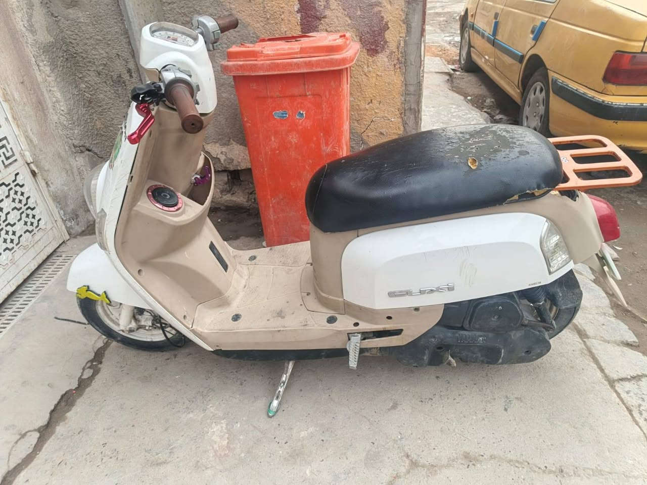 السلام عليكم دراجه بوليسي اوراقها كامله سعر 425 وبيها مجال مكان بغداد الشعب ***********
