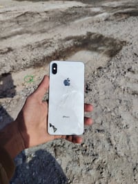 ايفون اكس ماكس • ٢٥٦ • ضهر مكسور