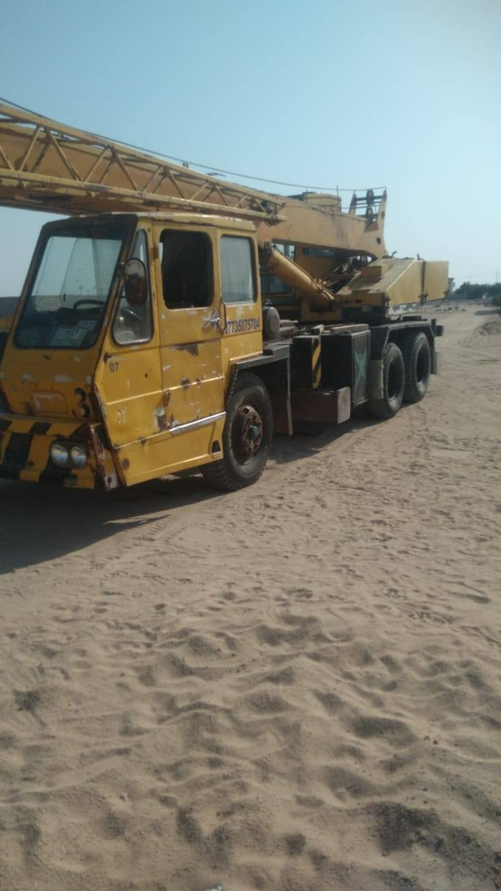 سلام عليكم كرين ١٥ طن البيع موديل 1979 سلايتين
رقم بصره المكان ام قصر
***********
