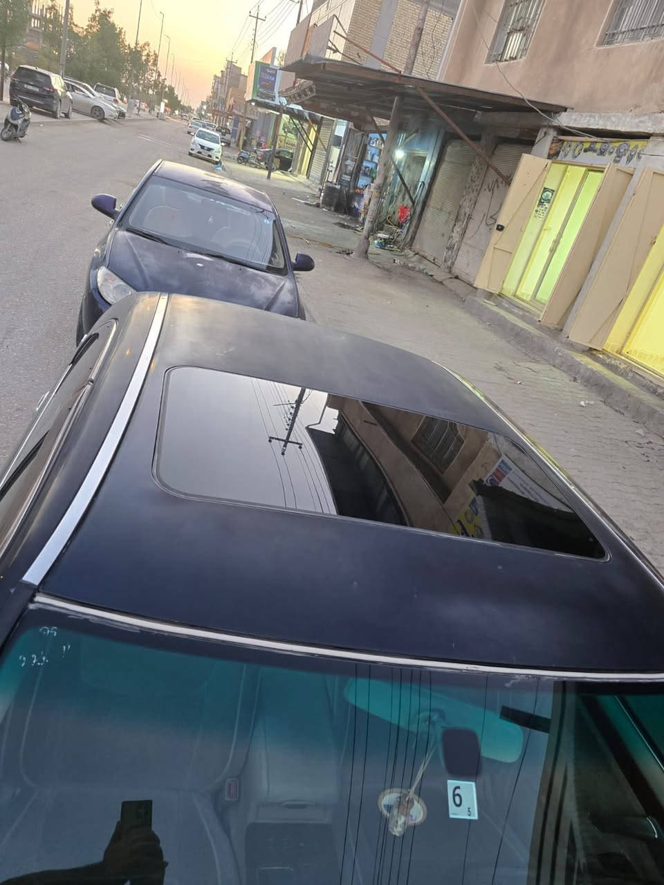 السلام عليكم ملكه  كراون مديل 2002 سياره حلوه ونضيفه تحوير نجف فوك وجوه   كله شغاله تبريد ثلج فول اربع دكم  رقم اصولي مميز  بااسمي السياره السنويه نهايه ٢٠٢٧ تنتهي للبيع فقط 
١٣٠ وبيه مجال قليل 
 الرقم 
*********** 
مكان السياره نجف
