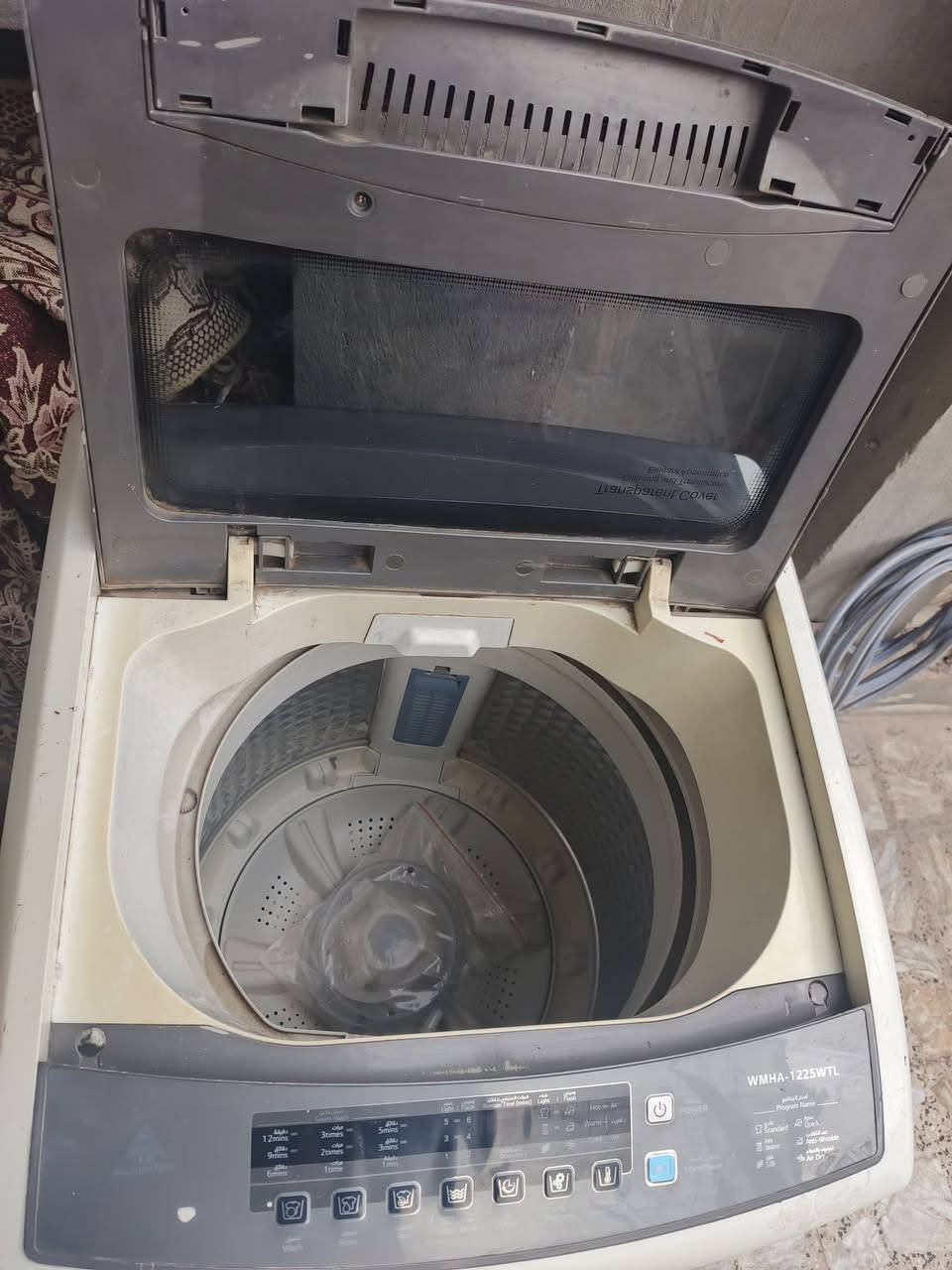 غسالة الحافظ 
جدرها والمحرك  سامسونك 
شغالة فولل
٩٠ الف 
***********
