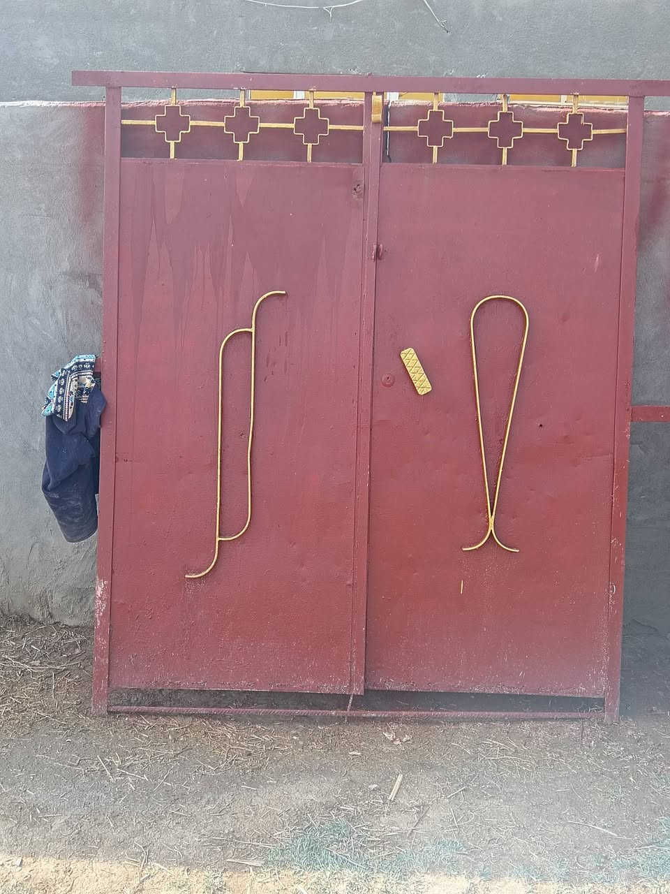 سلام عليكم بابين العد 2
باب رتفاع مترين وعرض مترين وربع ب 150 وبي مجال
باب رتفاع مترين وعرض مترين اله ربع ب 100 وبي مجال
ذي قار شطره ***********
