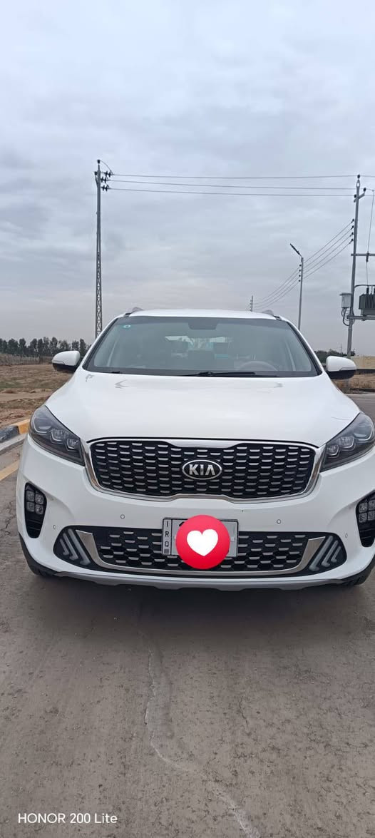 سورنتو 2020 خليجي رقم انكليزي بأسمي 
مكفوله كفالة عامة من جميع النواحي 
حته الدعميات السياره جديده
6 سلندر 3.5
7 راكب 
3 قطع تبريد 
بصمة 
بصمة ابواب 
جنطة كهربائية 
جنطة ذكية 
كشنات جلد
كشنات كهرباء ( 2 )
نظام ترحيب 
ويل كروم 19
حساسات امامي خلفي
السعر 268 $  للاستفسار
اتصال ***********
