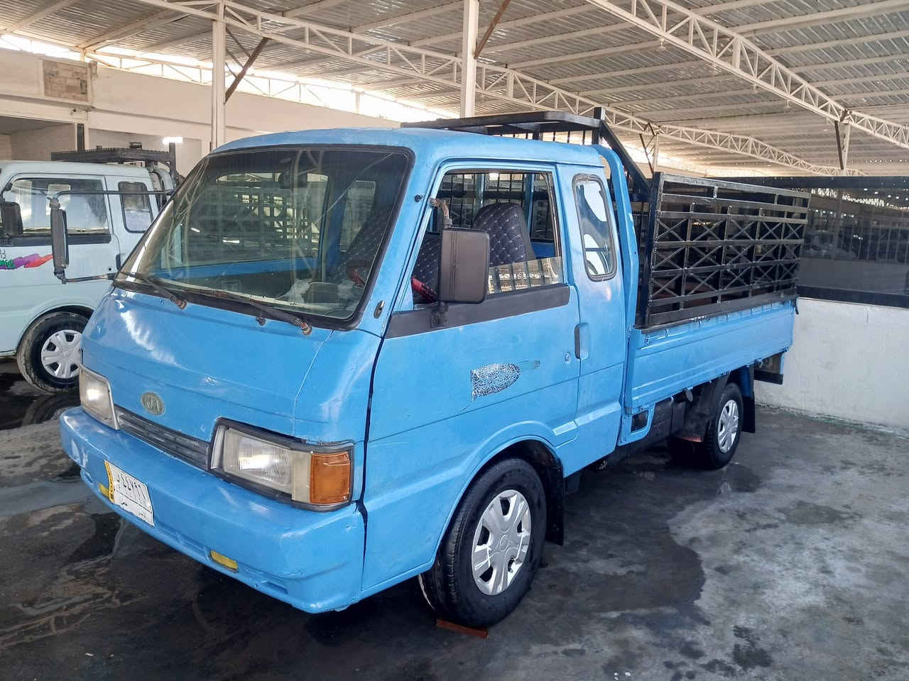 السلام عليكم كيا 94 رقم انبار الماني سنوي لل 27 جديده مكينه جير اكسن شاصي كفاله عامه تخنتار جديد عنوانها بغداد اليوسفيه ناحيه الرشيد السعر 45 نهايه رقم الهاتف ***********/////***********
