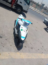 دراجه ماكس عدله كامله مكمله كله ما نقصه شي بس  باتري كهربيات كله شغاله...
