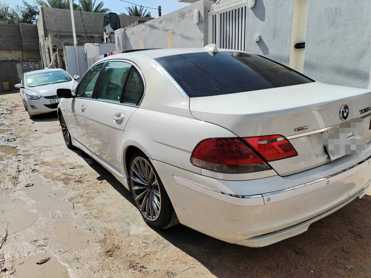 السلام عليكم بي ام باخرة موديل 2008 ادوات بدون لوحات دخول جديد حجم 730 يعني محرك 6 سلندر فول واحد على واحد جاهزة من كولشي صبغ ابلاد مكاني نجف بيع مراوس السعر 42 اتصال واتساب ***********
