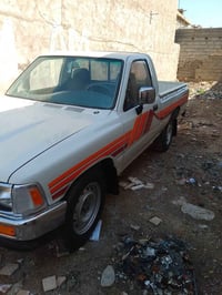 بيكم تيوتا موديل 93 سعره 52 وبيها مجال  07712087380 07902741740 عراقنا