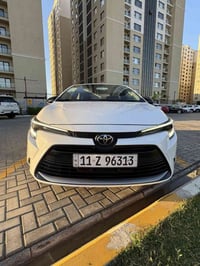 كورلا هايبرد بجم الامريكي مديل 2025 فتحة كراسي جلد احمر كرسي كهرباء را...
