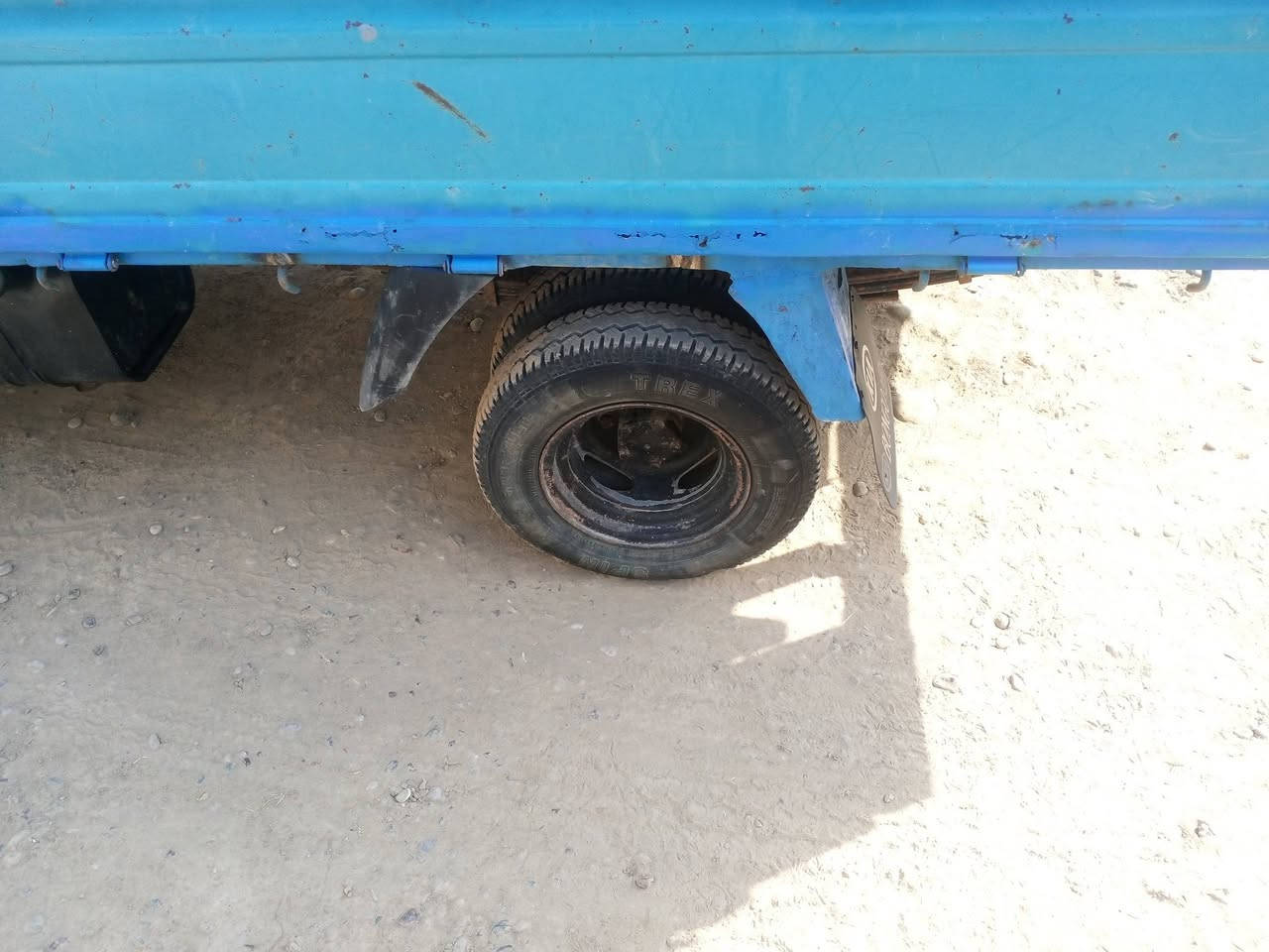 السلام عليكم كيه بنكو للبيع محرك وشاصي شرط اكسن شرط مابيها طخه كمركها مدفوع السعر 35   وبيها مجال للتواصل ***********
