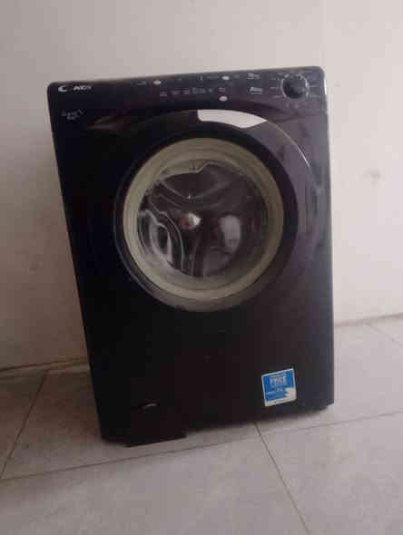 سلام عليكم غراض كل شلع للبيع شغال بيع سريع مستعجل سعره كلهن قفله 210الف ***********
