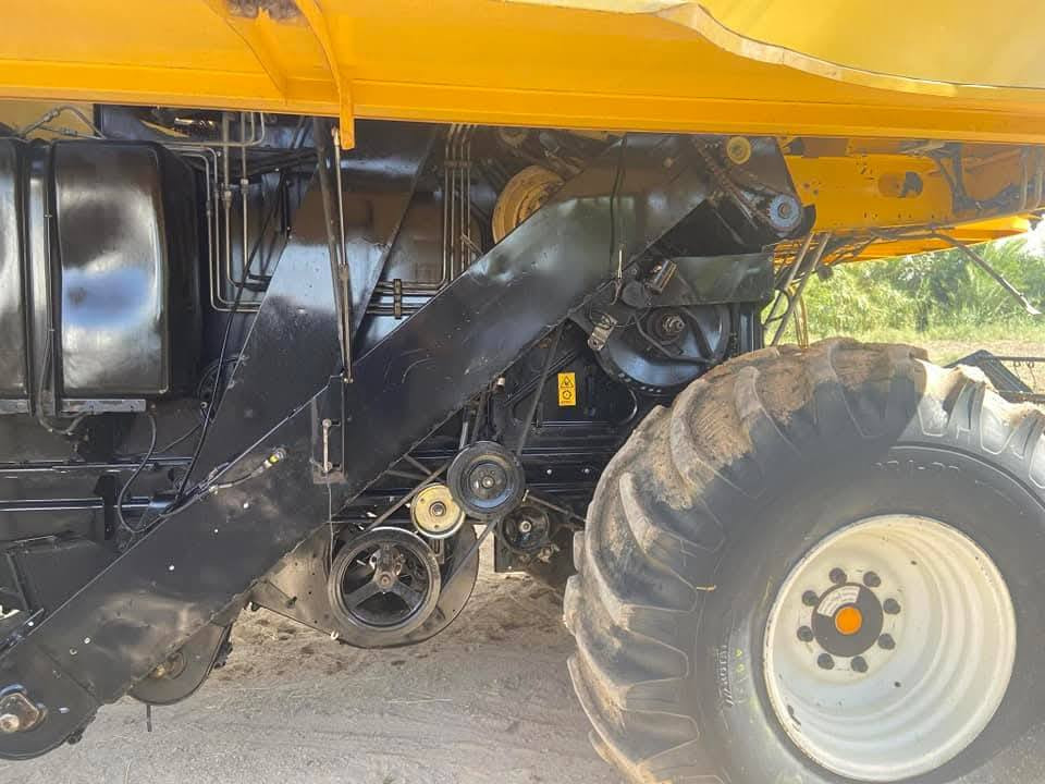 السلام عليكم..  للبيع حاصوده نيوهولند موديل 2013 
مشتغله 3000 
رقم اربيل.   حره 
جاهزه من كلشي 
ما ناقصه اي شي 
لعنوان ذي قار 
لسعر 75 مليون 
للاتصال ***********
