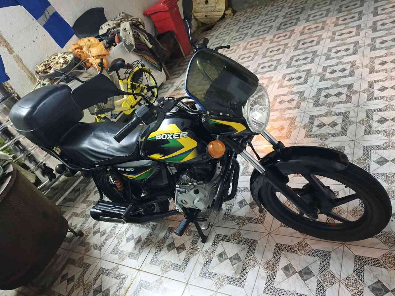 سلام عليكم بوكسر مديل 21 مكاني بل شطره شراي تصل عله رقمي ‏‪***********‬‏
