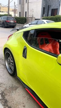 نيسان زت • ٢٠١١ • ٧٢٠٠٠ كم