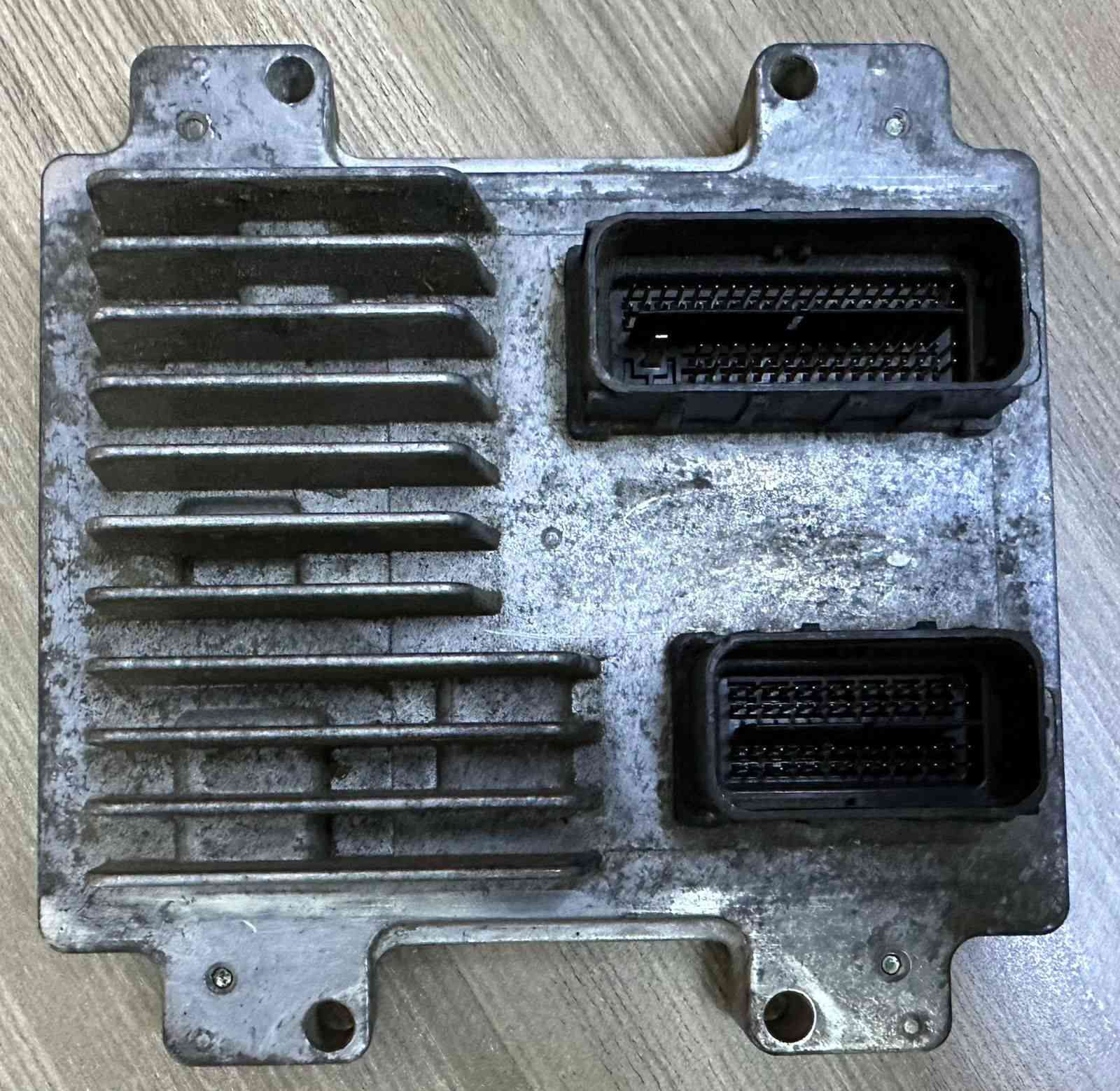 عقل افيو امريكي مفتوح الشفرة جوكر للبيع السعر 250المكان بغداد***********
