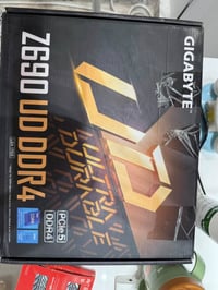 Z690 UD DDR4 GIGABYTE السعر 220 الف يوجد توصيل  07716952826