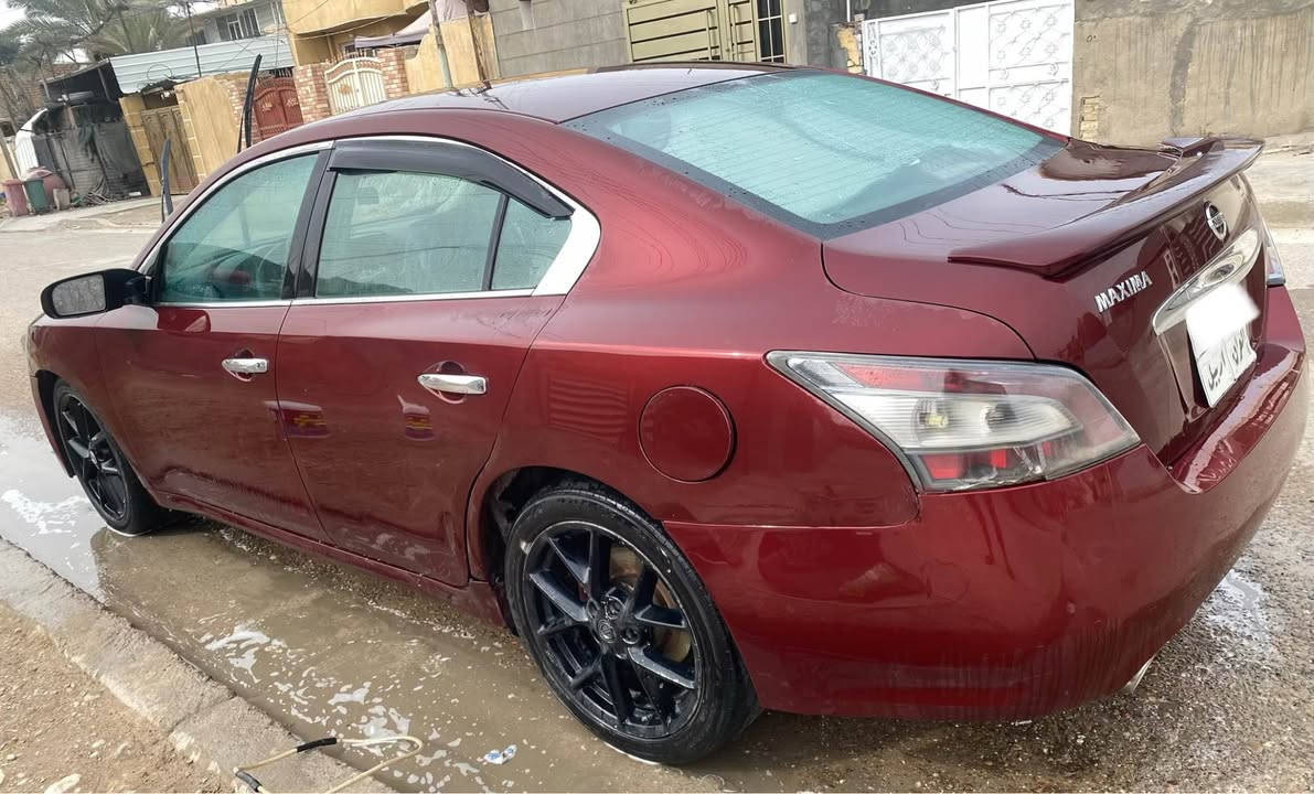 السلام عليكم 

نيسان ماكسيما 2012

فول مواصفات عليها ادامة شاملة 
نوزلات
مسطرة نوزلات
بلكات
مجاول
حساسات 
عبوة فيت بم
حدادية
تايرات تخم نظيف
تحكمات ستيرن
تحكمات كشنات
كامرة خلفية
فتحة سقف
دوشمة و تغليف داخل جديد
السيارة خير من الله نظيفة على ايدي محرك كير ستندر  السيارة صرفها جدا جدا قليل 

حادثها زاوية الباب و الهلال خلف السائق من جوه و معمره على كدها اي قطعه بالسيارة بلادي 

رقمها اربيل تحويل مباشر السعر 87 ورقة  و بيها مجال مكانها بغداد المحمودية او شمال بابل

*********** بغداد, العراق
