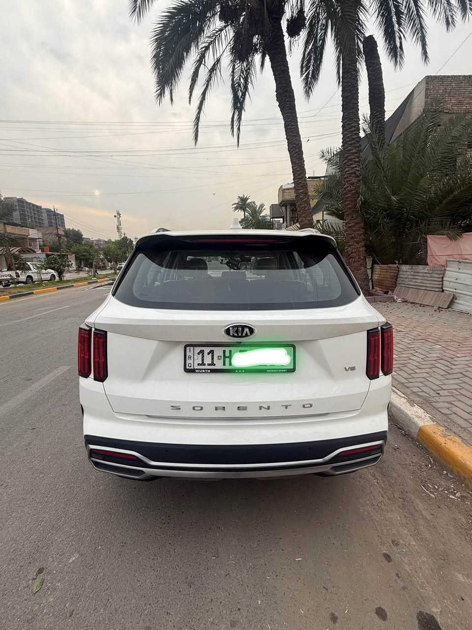 سورنتو 21 خليجي مواصفات فول بيها صبغ نص جاملغ ايمن وربع الدعامية امامي بارد بلبنيد وبارد بلباب مال سايق والوراه شي قليل  ماشية 70 الف كيلومتر السعر ع الخاص  بغداد الحرية للاستفسار ***********
