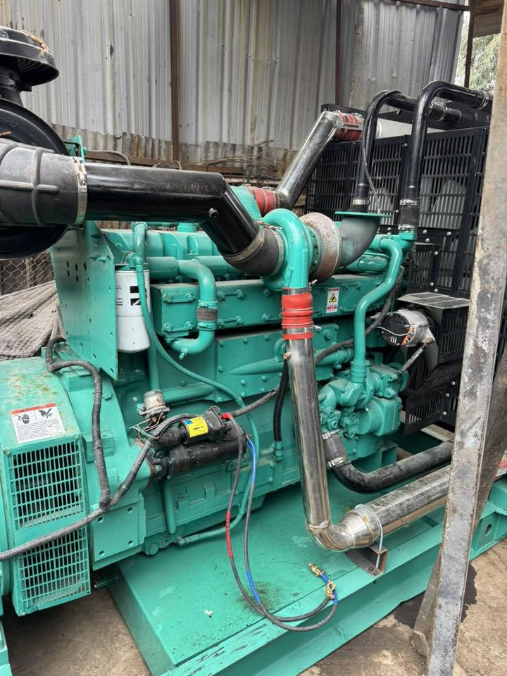 كمنز 6 وربع
للبيع بلادي غير مفتوح 🔓 
اتصل وتدلل 
***********
