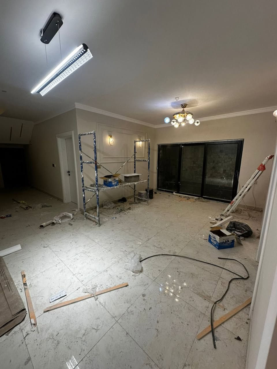 📢 منشور رقم: ((632))
💎 للإيجار في السيدية 💎
🏠 مكتب المتحدة للاستثمار العقاري
بيت طابقين زيرو مودرن مساحة 300 متر
         
يتكون من:. 
💠٤  غرف نوم 
💠 صالة واسعة
💠 مطبخ 
💠 خدمات
💠 بدل الايجار مليونين ونص قفل 
💠مقدمة ٦ اشهر 
 
————————————
📞للاستفسار:☎️ ***********

📍 موقع المكتب:
 السيدية – قرب  مجمع السفير
