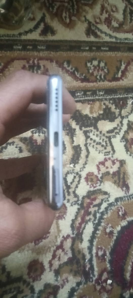 السلام عليكم للبيع ***********
