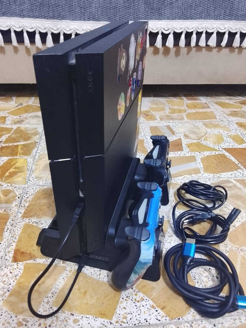 نجف فقط ماعندي توصيل بلي4مهكر نضام12 للبيع مامفتوح ابد ملحقاته يدات2  وستاند اصلي ذاكره500 بي العاب خير من الله مكاني كوفه حي ميسان السعر 275وبي مجال قليل  تواصل خاص او واتساب 0774 508 0847
