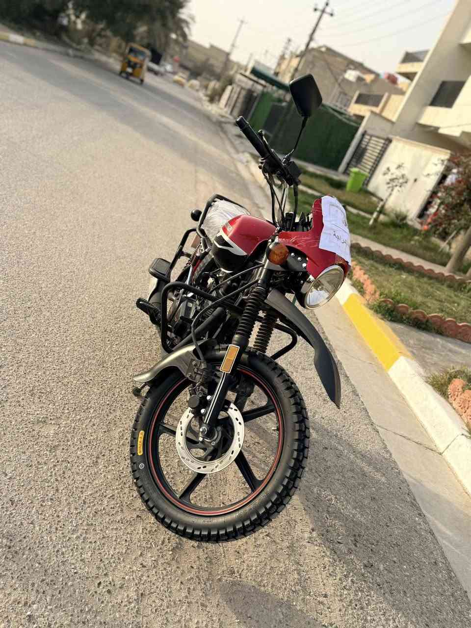 دايوان جبلي 23 طالعه بلـ25 رقم بغداد تحويل ثاني يوم ماشيه 14 الف حقيقي  تايرات جدد دراجه كفاله عامه ع وضع الشركه دراجه احله من الصور بهواي تجيب فيتر وتفحص مكاني بغداد الشعب سعرها 2600 وبيها مجال 
*********** اتصل وبيك خير ودلل
