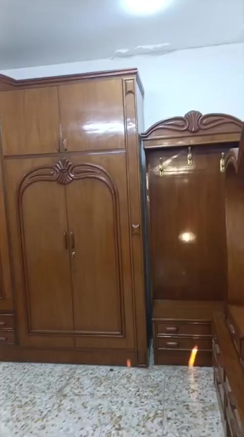 غرفة نوم صاج داخل وخارج درجه اولى 6ابو ملحق  السعر 900 قابل للتفاوض 
***********
