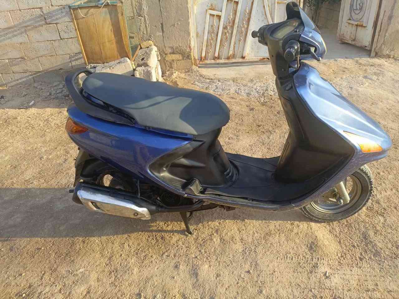 فراشه للبيع كلها شغاله سلف هندر ما مفتوحه السعر 400..***********
