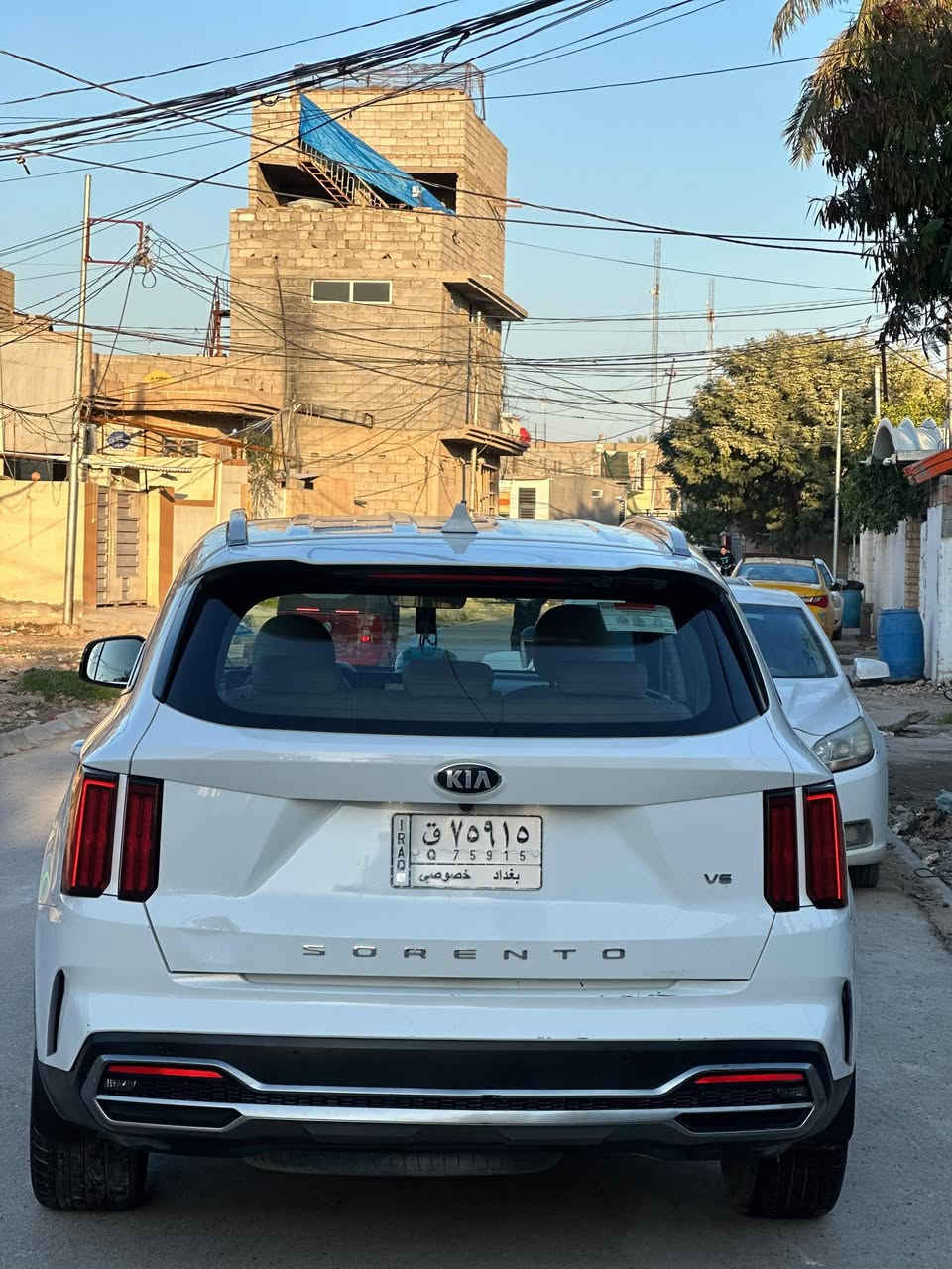 رجاءً اقرة المنشور قبل لاتخابرني
يا الله بسم الله الرحمن الرحيم
السلام عليكم ورحمة الله وبركاته
___________________
سورنتو 2021 خليجي ضمان الدولية رقم بغداد تحويل ثاني يوم ماشيه 102 الف كيلو
___________________
بصمة دخول ذكي مع ترحيب
مري شفط
نفگيشن تحديد موقع
حساسات امامي /خلفي
ابل كار بلي اندرويد اوتو
مودات قيادة
نزول منحدرات
كشنات جلد اوف وايت بلاد
 تبريد بيانو بلاك لمس +٣ قطع تبريد مناخ منفصل
٤ جام اوتو
كشنات كهرباء السائق + الراكب
تحكمات ستيرن
جنطة كهرباء
٦ سلندر ٧ راكب
شاحن لا سلكي
لايت امامي ٤ عدسة + بلاجكتور عدسه زنون
انارة محيطية امامية
__________________
السيارة بأسمنه من الشركة لحد هذا اليوم يعني أول مالك الها بيها بالصندوگ على گد ٣ اصابع بقت على حالها الباقي مكفول تبديل وصبغ وبارد محرك وگير مكفولات السيارة جديدة وبيها فابلون الشركة واستخدام شخصي مع الكتلوكات
 التايرات 70% حدادية كامله تفحص وين ميعجبك و وين متريد 
_________________
مكانها ديالى بعقوبة 
السعر (280) وبيها مجال 
***********
