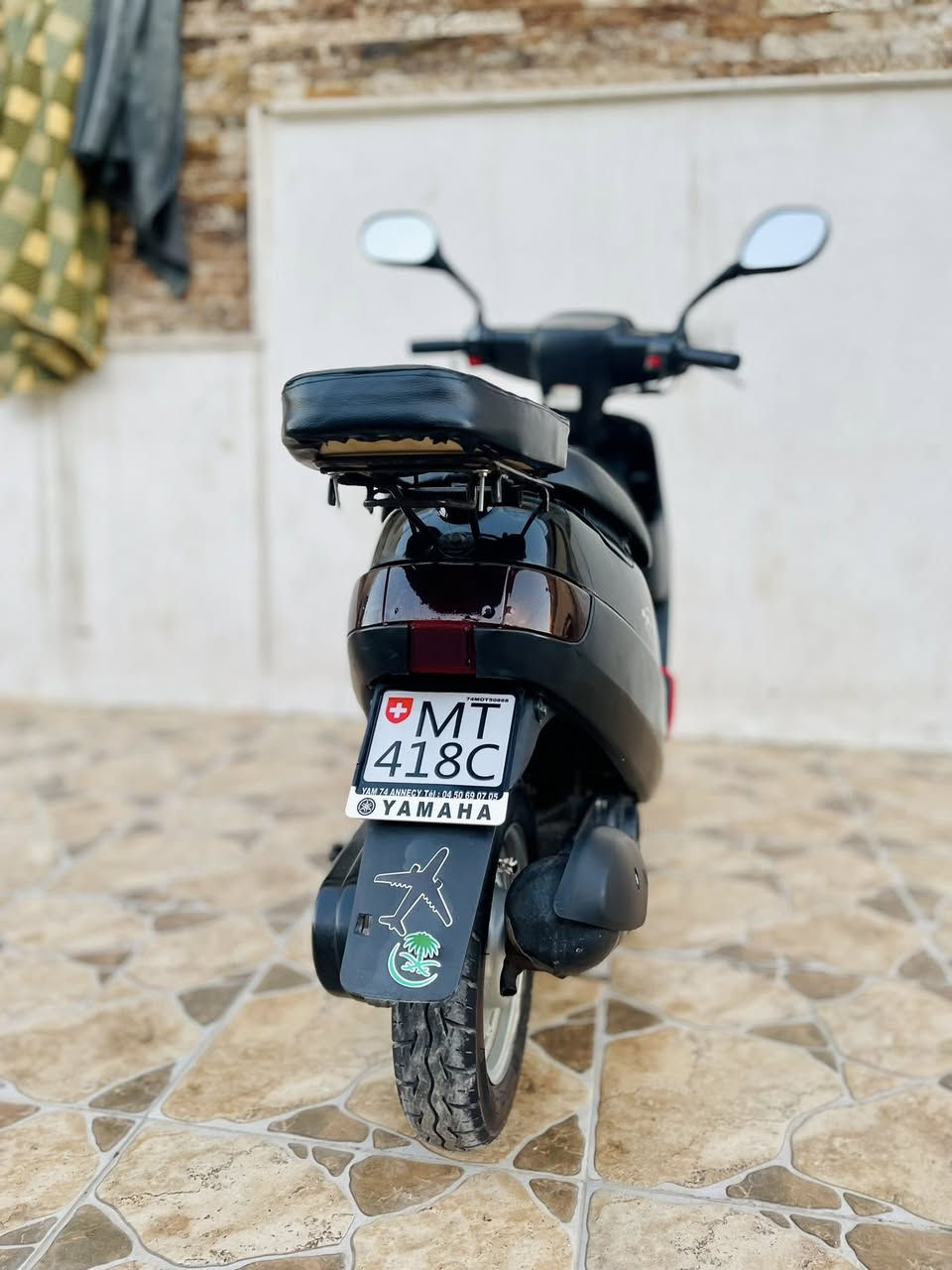 سلام عليكم دراجة نارية بوتين ياباني اصلي حيل نظيفه مابيها اي نواقص كلو شغال مكينه ما مفتوحه السعر650والرقم:***********
