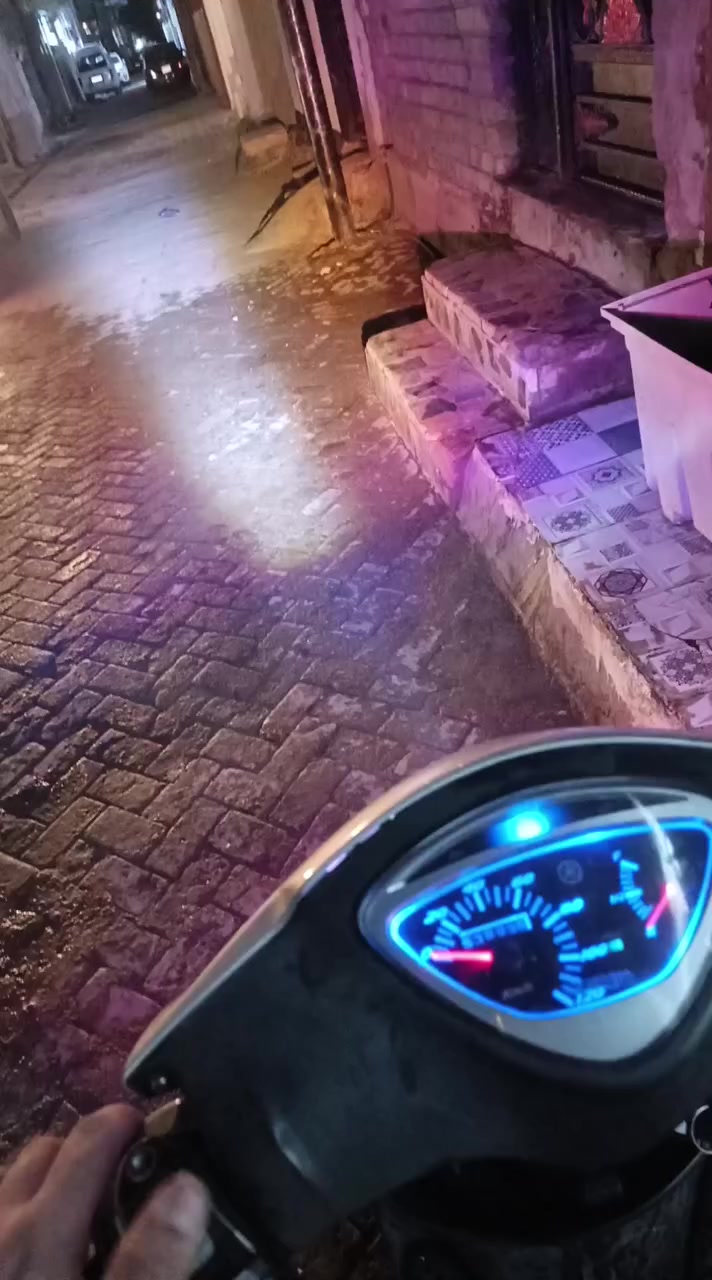 سلام دراجه ماكس عدله صارلها4 شهر من منزلها رمبه كفرات ختم واحد سلف نكره وحده هندر كهرييات دمام وياها دراجه خير من الله مكاني بغداد مدينه الصدر ***********
