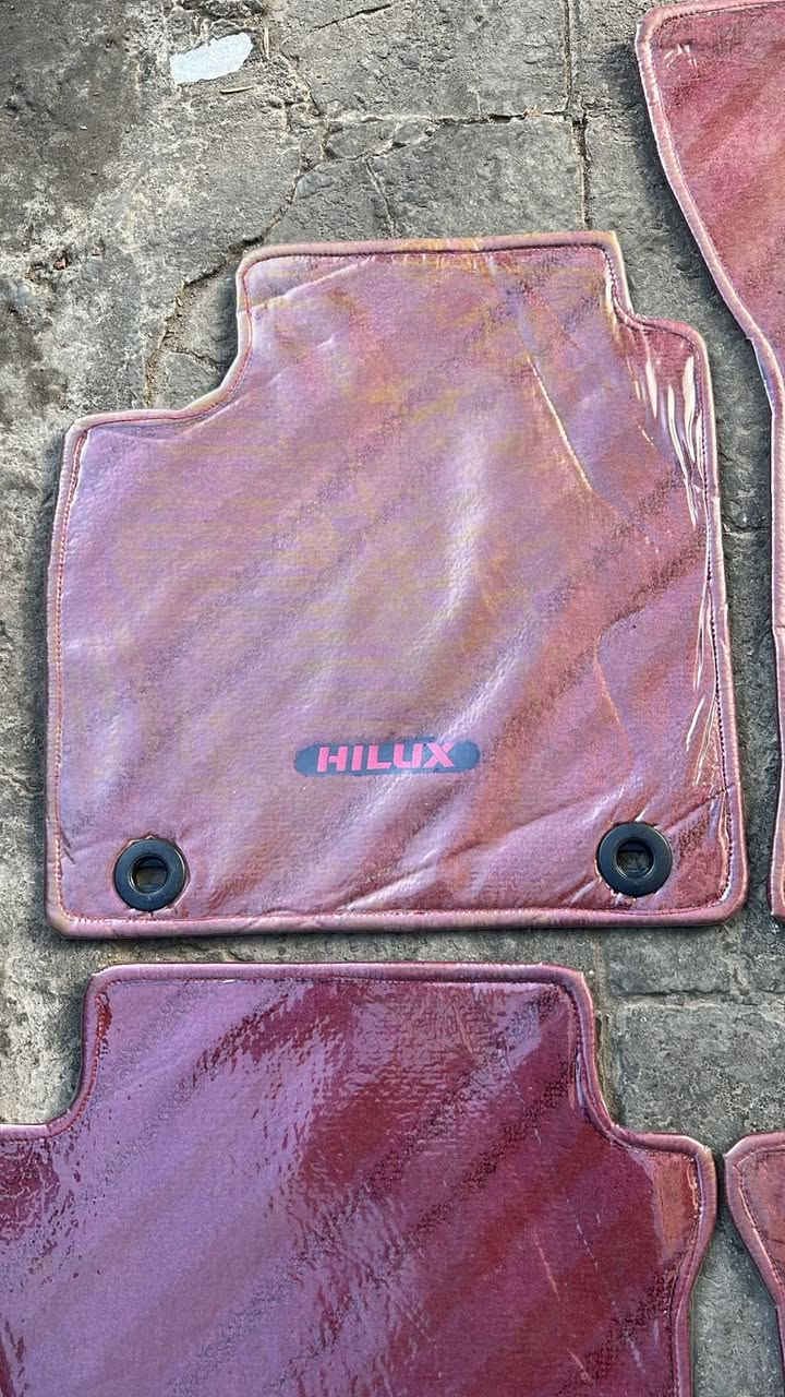 ارضيه هايلوكس بلاديه  وكاله ب100$

***********
***********
