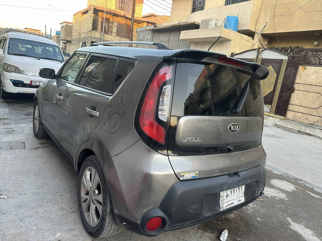 كيا صول 2015 وارد امريكي بدون حادث فقط كلير جاملغ وباب السعر 88 قفل رقم بغداد
مكينه 2000 
شاشه كبيره كامره 
***********
