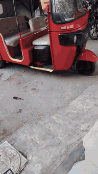 سلام عليكم تكتك 18اوراق المصطفئ شهر ٦ مصبوغه عام للجماليه سعر ٤ و ٢٠٠ ومحرك ٢٠ رقم الهاتف ***********
