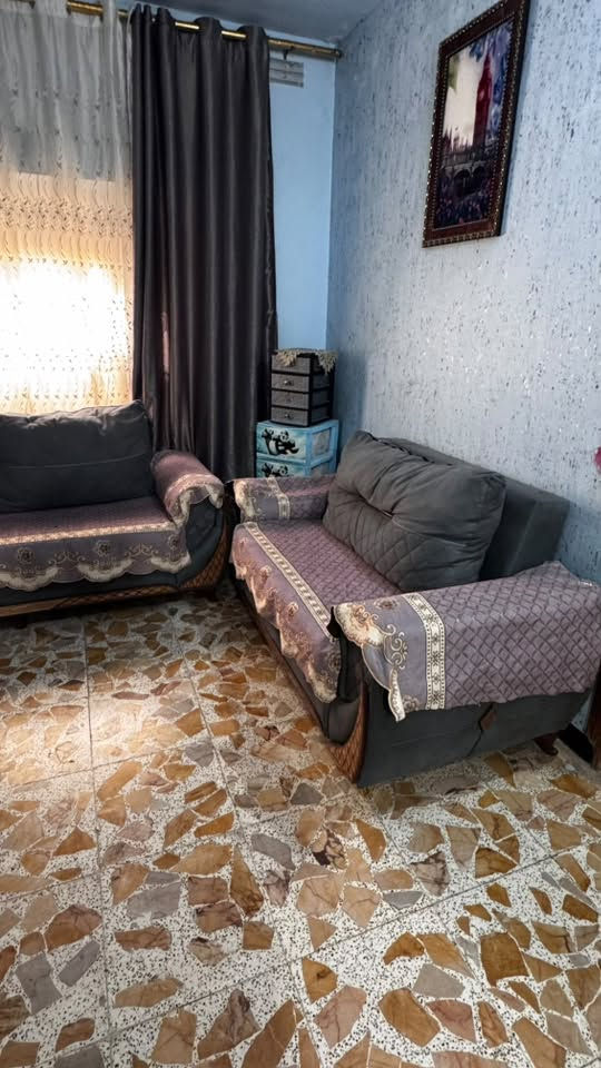 طخم رصاصي شغل عراقي درجة اولى نظيف جداً السعر 525 الف عنوان بغداد مقابل مرور الطوبجي ***********

