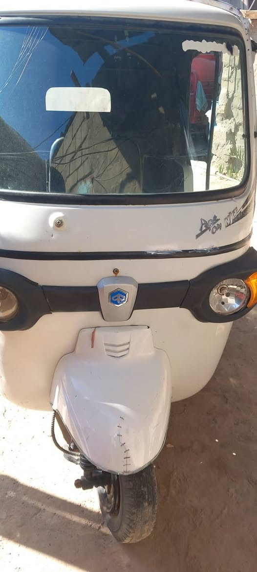 سلام عليكم تكتك بياجو اوراق اصولي نضيفه للبيع ب3 وبيه مجال بسيط شاراي واساب ***********
