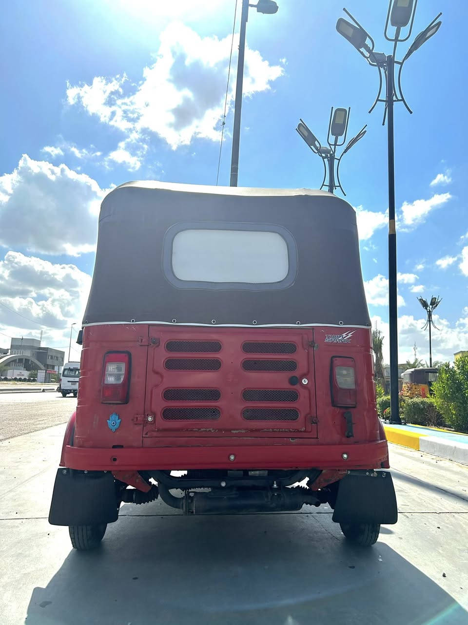 سلام عليكم تكتك موديل 18 البيع تكتك كفالة بس دوس معمره سعر 6 وربع ***********
