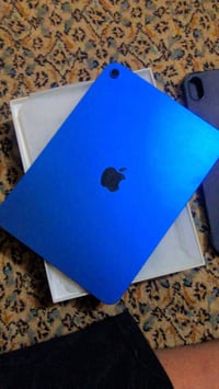 ايباد ١١ • ١٢٨ • نضافته ١٠٠/١٠٠