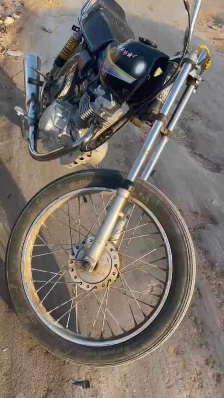 سلام عليكم دراجه البيع. شاصي ارشه 19 اوراق صولي    مكينه مال نامه شلامجه موديل 22.       سعره 450    وبيه مجال.        مكاني ناصريه مركز.


**إذا كنت صاحب هذا الإعلان وتريد حذفه لأي سبب، رجاءا أرسل رسالة إلى الدعم الفني**