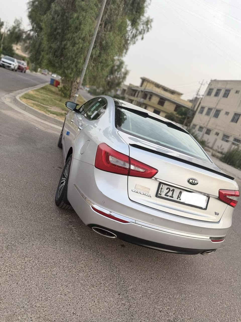 السلام عليكم للبيع كادنزا 2015 خليجي VIP   فول مواصفات بيها جاملغ صبغ فقط محرك 6سلندر رقم سليمانية باسمي شرط التحويل السعر 120$$ بيها مجال بسيط 

للاستفسار اتصل 
***********

مكاني بغداد
